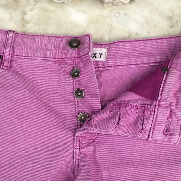 Roxy Pink Denim Button Fly Shorts Size 27 - Picture 10 of 16